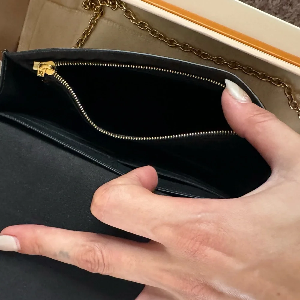 Louis Vuitton crossbody bag